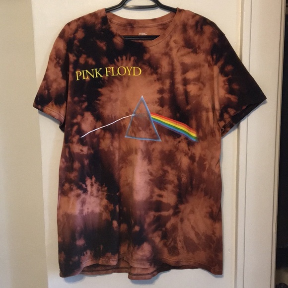 Pink Floyd Tops - Pink Floyd bleach dyed tee🌈